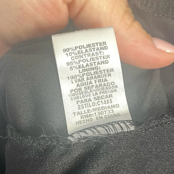 Umgee USA Love me like you do velvet dress- Medium Black NWT - Picture 3 of 7